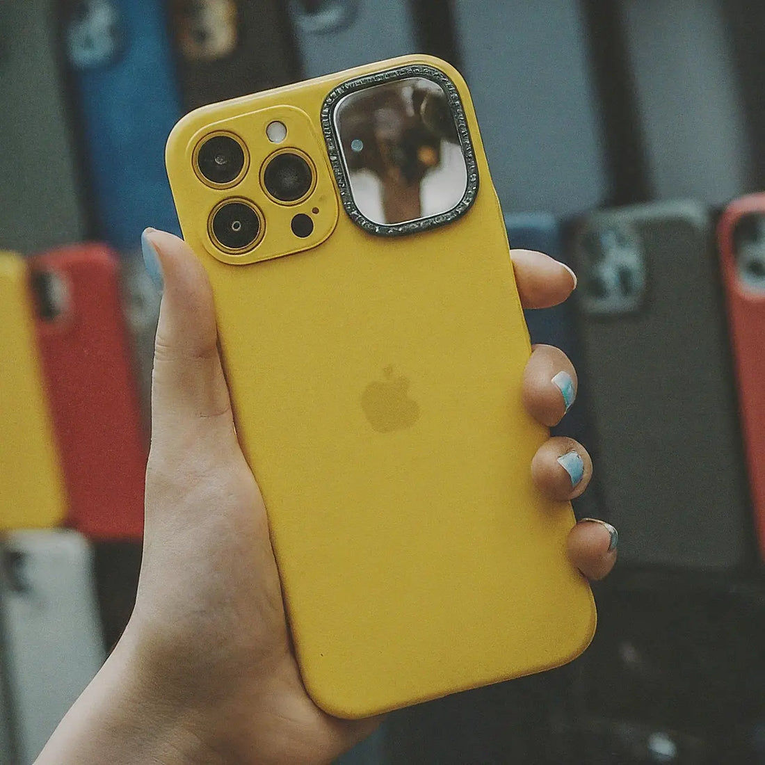 8 iPhone 15 Cases That Stand Out in 2024